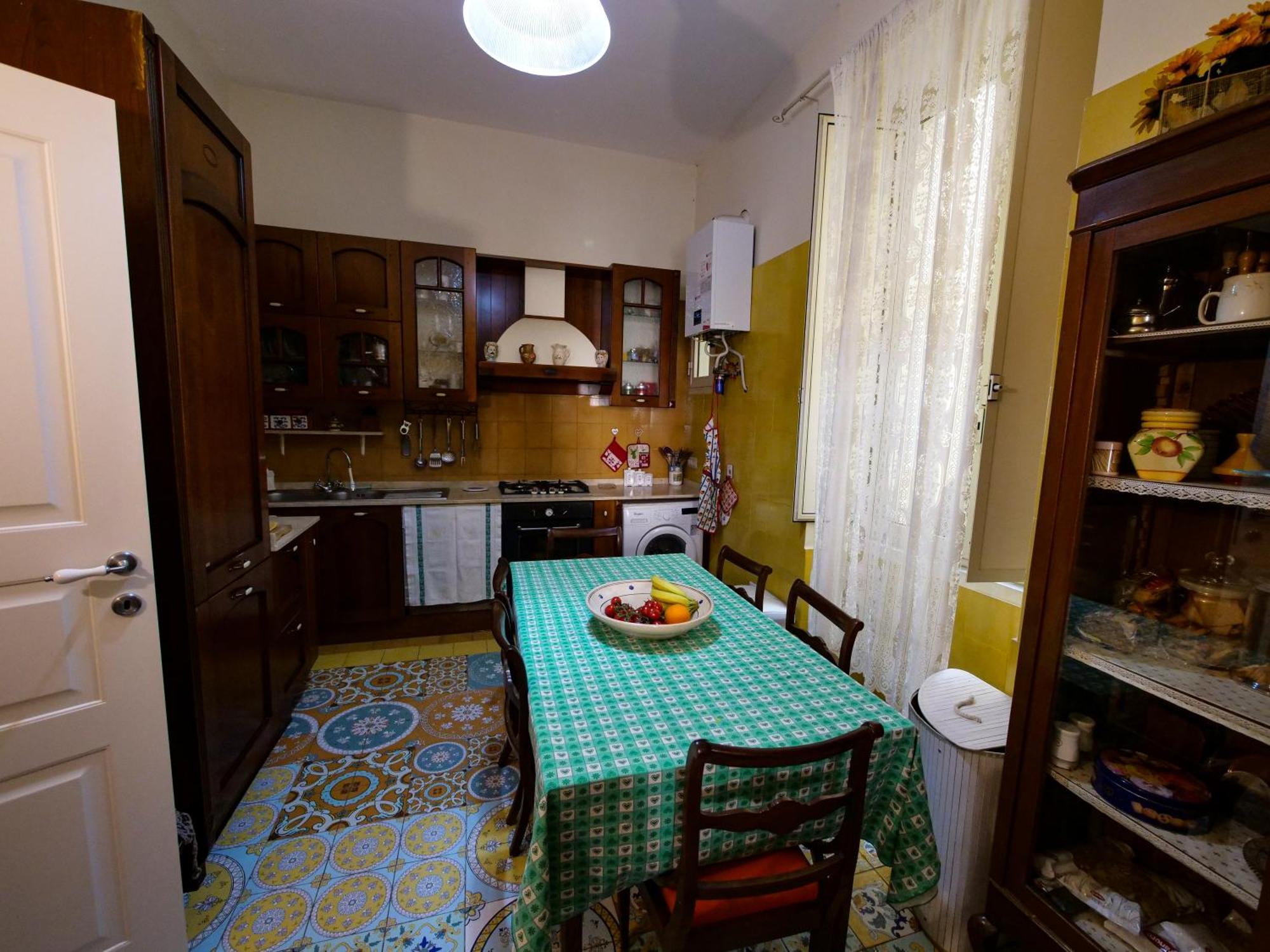 Salotto Sommer Bed & Breakfast Наполи Екстериор снимка