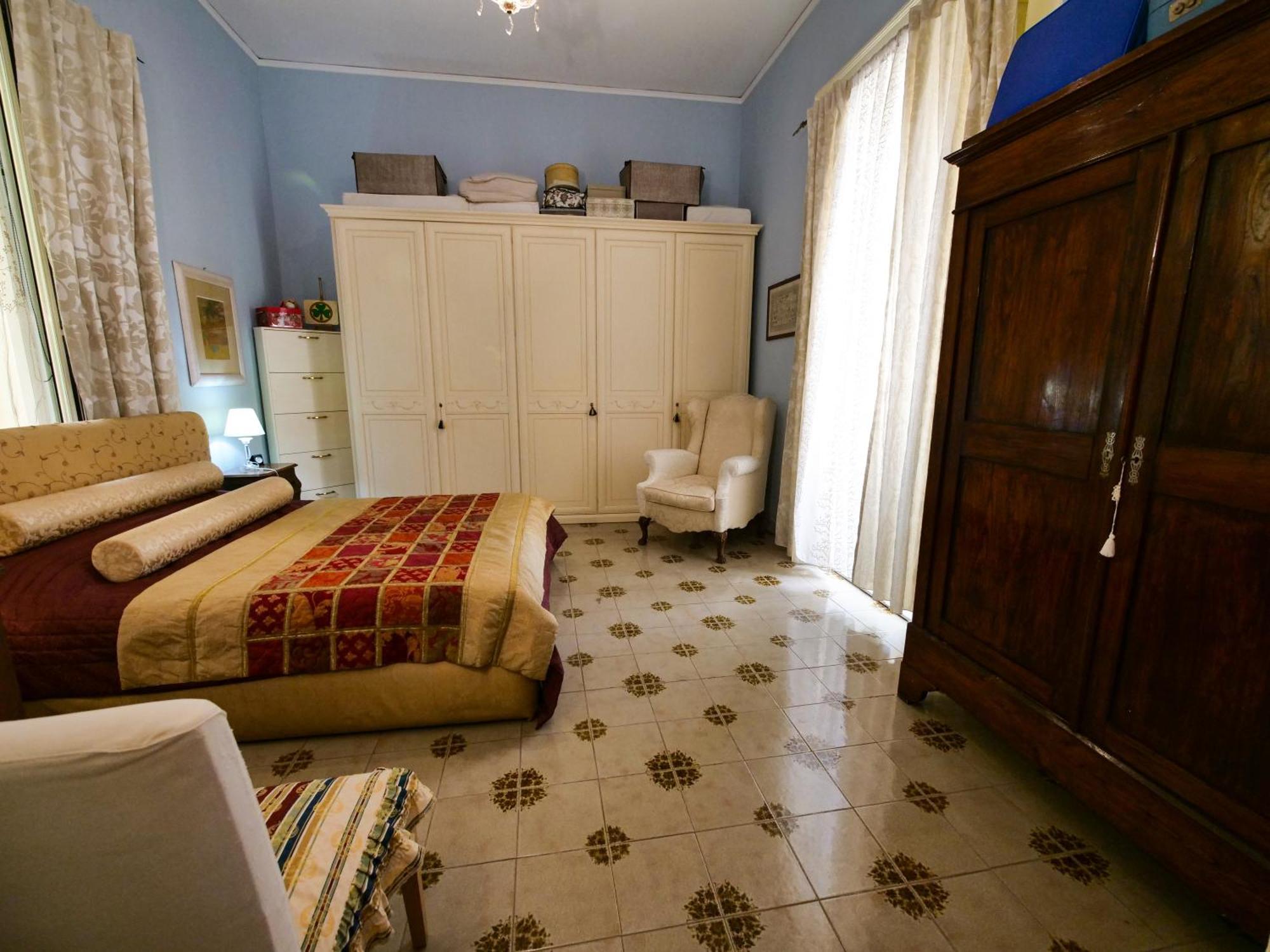 Salotto Sommer Bed & Breakfast Наполи Екстериор снимка