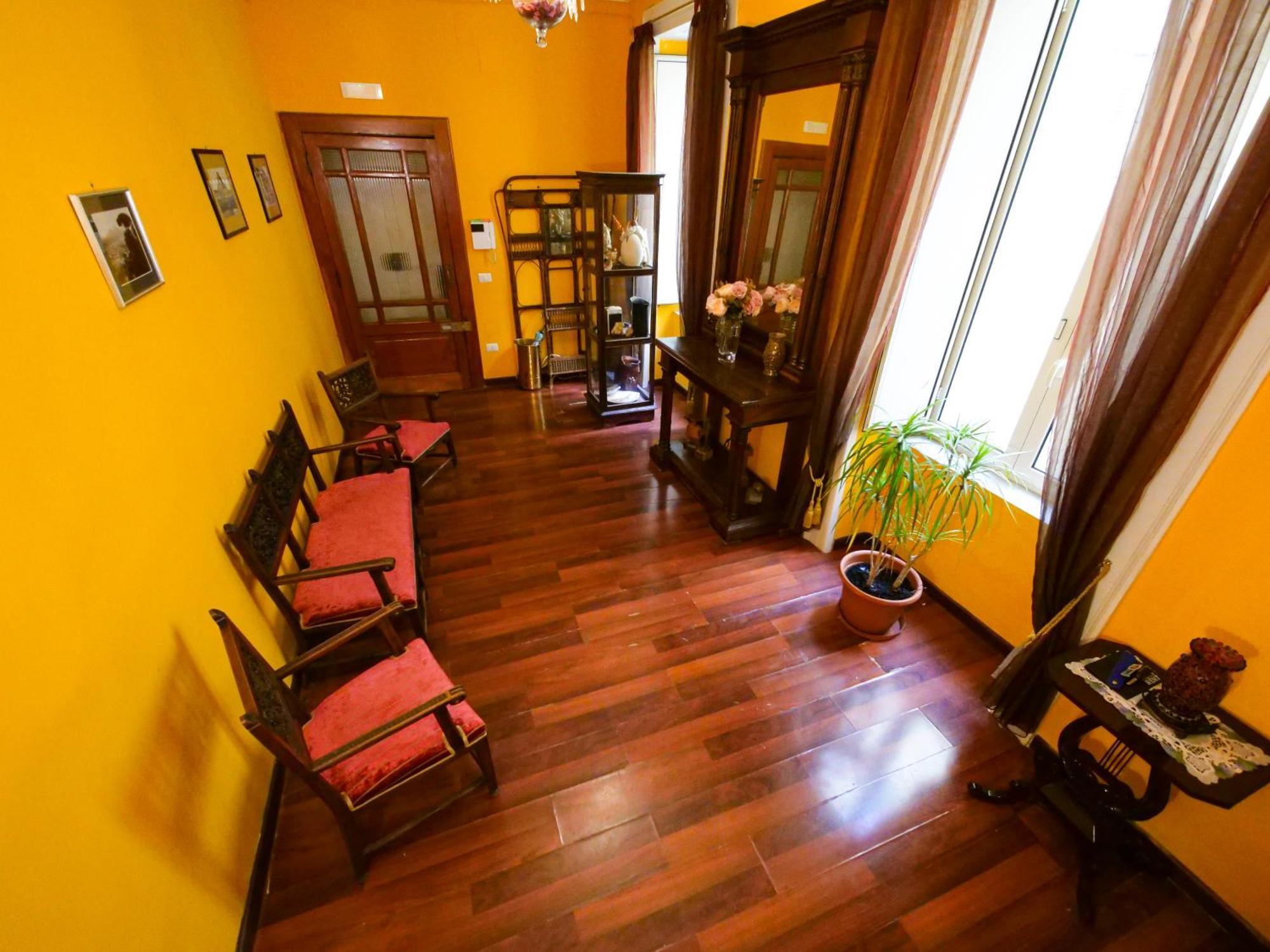 Salotto Sommer Bed & Breakfast Наполи Екстериор снимка